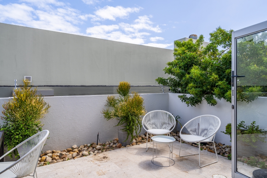 2 Bedroom Property for Sale in Camps Bay Western Cape